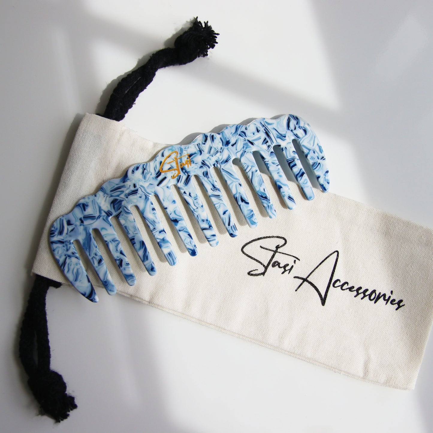 Princess Comb in Porcelain