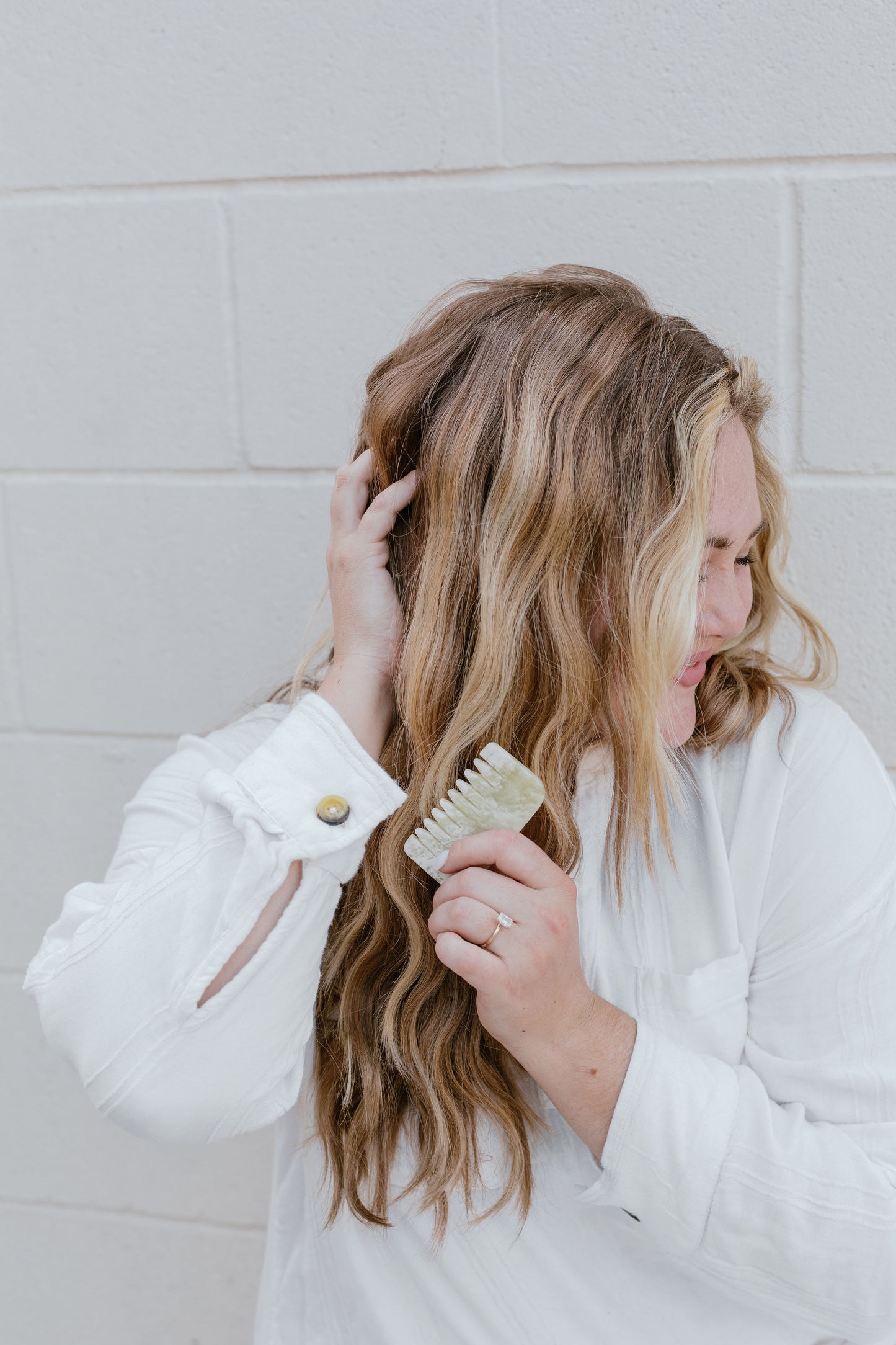 Jade Scalp Massaging Comb